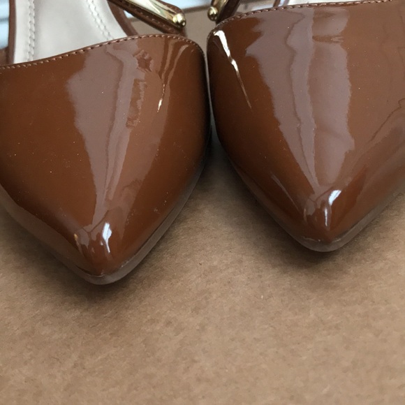 Pumps - Picture 4 of 8